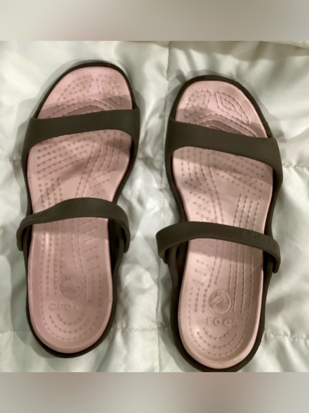CROCS Women's Size 8 Cleo Sandals in Chocolate and Cotton Candy- Discontinued - Picture 3 of 13